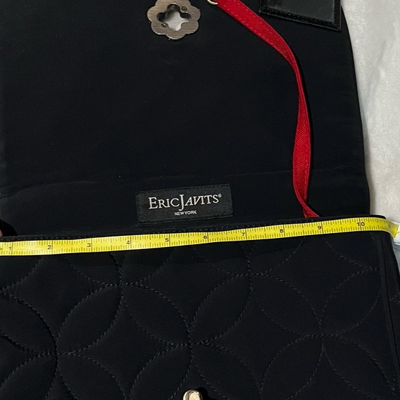 Eric Javits Da Dance Quilted shoulder bag. - Picture 12 of 12